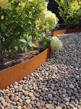 Multi-Edge METAL Cortenstahl 150x27,5cm verlegt
